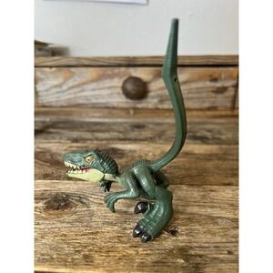 Mattel: Jurassic World - Bendy Biters - Velociraptor Figure 3"x5"